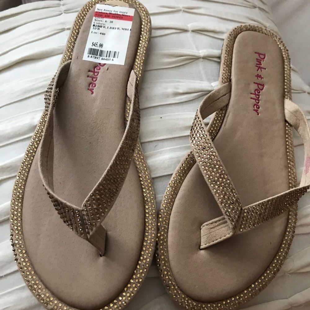 Beige Thong Sandals with gold accents, size 7.5